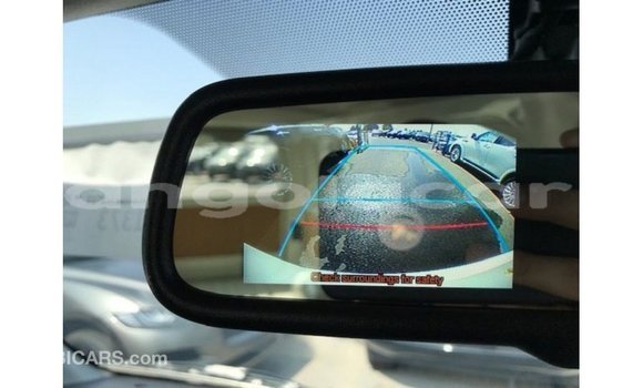 Comprar Importar Toyota Hiace Branco Carro em Import - Dubai em Bengo Province Comprar Importar Toyota Hiace Branco Carro em Import - Dubai em Bengo Province