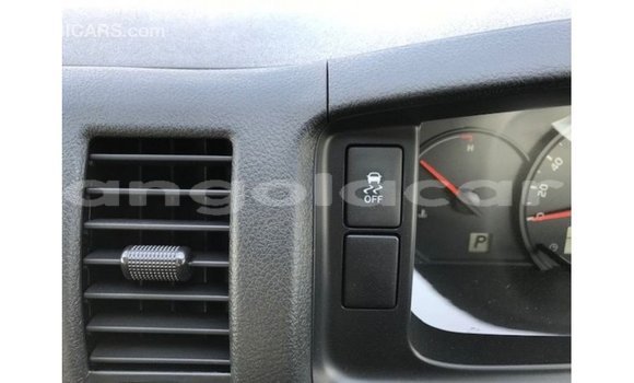 Comprar Importar Toyota Hiace Branco Carro em Import - Dubai em Bengo Province Comprar Importar Toyota Hiace Branco Carro em Import - Dubai em Bengo Province