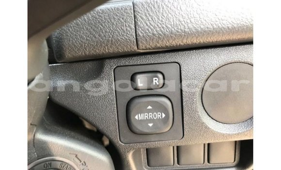 Comprar Importar Toyota Hiace Branco Carro em Import - Dubai em Bengo Province Comprar Importar Toyota Hiace Branco Carro em Import - Dubai em Bengo Province