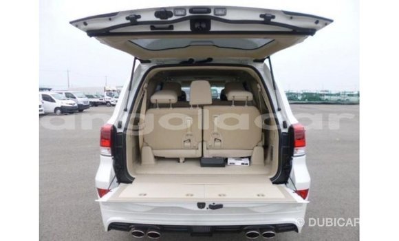 Comprar Importar Toyota Land Cruiser Branco Carro em Import - Dubai em Bengo Province Comprar Importar Toyota Land Cruiser Branco Carro em Import - Dubai em Bengo Province