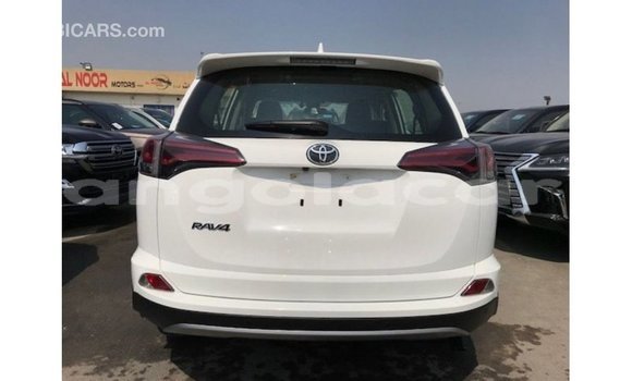 Comprar Importar Toyota 4Runner Branco Carro em Import - Dubai em Bengo Province Comprar Importar Toyota 4Runner Branco Carro em Import - Dubai em Bengo Province