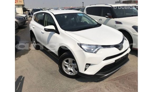 Comprar Importar Toyota 4Runner Branco Carro em Import - Dubai em Bengo Province Comprar Importar Toyota 4Runner Branco Carro em Import - Dubai em Bengo Province