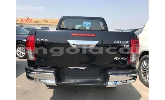 Acheter Import Voiture Toyota Hilux Noir à Import - Dubai, Province de Bengo Acheter Import Voiture Toyota Hilux Noir à Import - Dubai, Province de Bengo