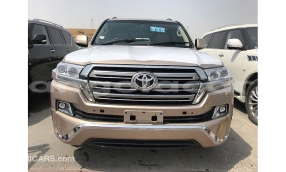 Comprar Importar Toyota Land Cruiser Outro Carro em Import - Dubai em Bengo Province Comprar Importar Toyota Land Cruiser Outro Carro em Import - Dubai em Bengo Province