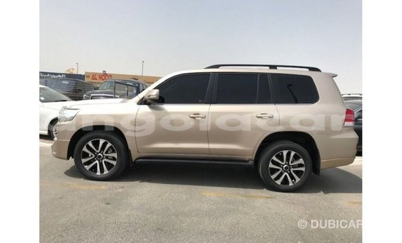 Comprar Importar Toyota Land Cruiser Outro Carro em Import - Dubai em Bengo Province Comprar Importar Toyota Land Cruiser Outro Carro em Import - Dubai em Bengo Province
