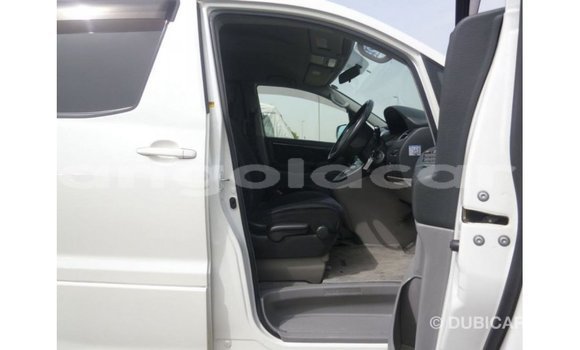 Comprar Importar Toyota Alphard Branco Carro em Import - Dubai em Bengo Province Comprar Importar Toyota Alphard Branco Carro em Import - Dubai em Bengo Province