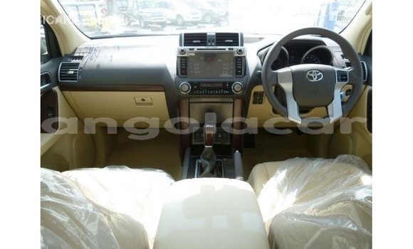 Acheter Import Voiture Toyota Prado Blanc à Import - Dubai, Province de Bengo Acheter Import Voiture Toyota Prado Blanc à Import - Dubai, Province de Bengo