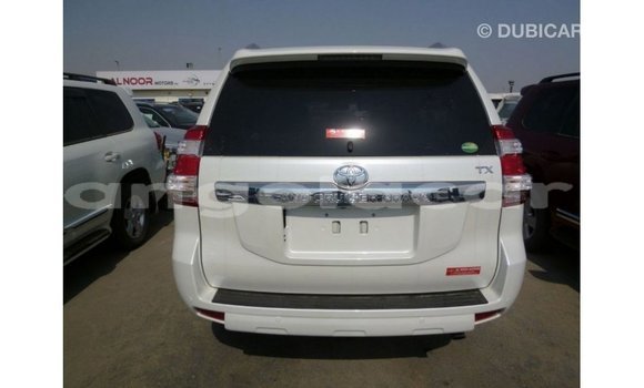 Acheter Import Voiture Toyota Prado Blanc à Import - Dubai, Province de Bengo Acheter Import Voiture Toyota Prado Blanc à Import - Dubai, Province de Bengo