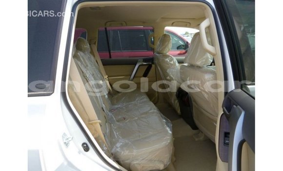 Acheter Import Voiture Toyota Prado Blanc à Import - Dubai, Province de Bengo Acheter Import Voiture Toyota Prado Blanc à Import - Dubai, Province de Bengo