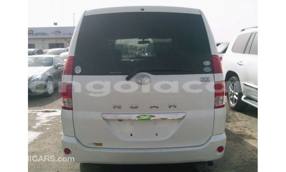 Comprar Importar Toyota Noah Branco Carro em Import - Dubai em Bengo Province Comprar Importar Toyota Noah Branco Carro em Import - Dubai em Bengo Province