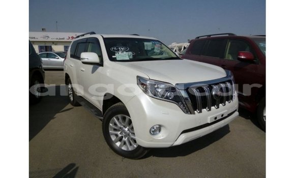 Acheter Import Voiture Toyota Prado Blanc à Import - Dubai, Province de Bengo Acheter Import Voiture Toyota Prado Blanc à Import - Dubai, Province de Bengo