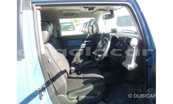 Comprar Importar Toyota FJ Cruiser Azul Carro em Import - Dubai em Bengo Province Comprar Importar Toyota FJ Cruiser Azul Carro em Import - Dubai em Bengo Province