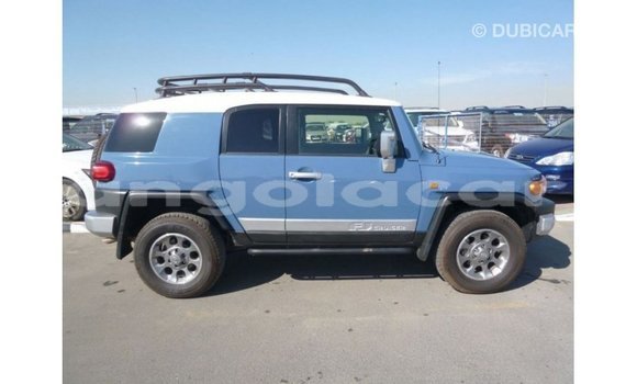 Comprar Importar Toyota FJ Cruiser Azul Carro em Import - Dubai em Bengo Province Comprar Importar Toyota FJ Cruiser Azul Carro em Import - Dubai em Bengo Province
