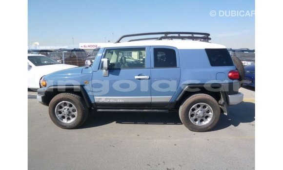 Comprar Importar Toyota FJ Cruiser Azul Carro em Import - Dubai em Bengo Province Comprar Importar Toyota FJ Cruiser Azul Carro em Import - Dubai em Bengo Province