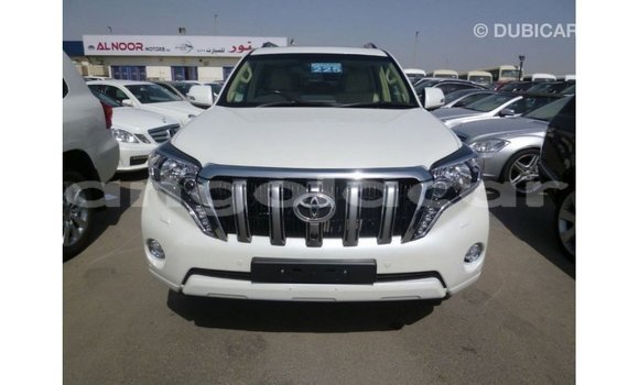 Acheter Import Voiture Toyota Prado Blanc à Import - Dubai, Province de Bengo Acheter Import Voiture Toyota Prado Blanc à Import - Dubai, Province de Bengo