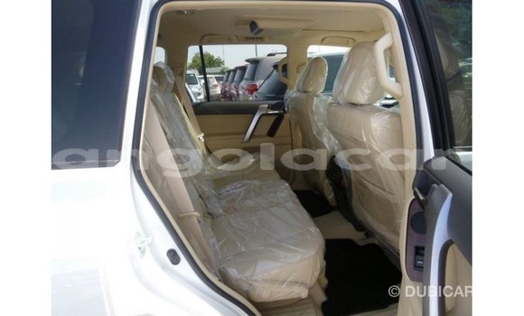 Acheter Import Voiture Toyota Prado Blanc à Import - Dubai, Province de Bengo Acheter Import Voiture Toyota Prado Blanc à Import - Dubai, Province de Bengo