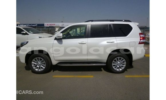 Acheter Import Voiture Toyota Prado Blanc à Import - Dubai, Province de Bengo Acheter Import Voiture Toyota Prado Blanc à Import - Dubai, Province de Bengo