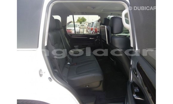 Comprar Importar Lexus LX Branco Carro em Import - Dubai em Bengo Province Comprar Importar Lexus LX Branco Carro em Import - Dubai em Bengo Province
