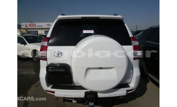 Comprar Importar Toyota Prado Branco Carro em Import - Dubai em Bengo Province Comprar Importar Toyota Prado Branco Carro em Import - Dubai em Bengo Province