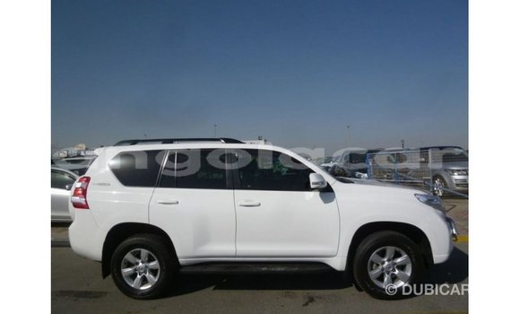 Comprar Importar Toyota Prado Branco Carro em Import - Dubai em Bengo Province Comprar Importar Toyota Prado Branco Carro em Import - Dubai em Bengo Province