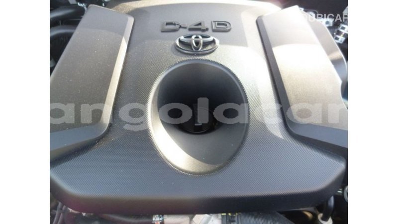 Big with watermark toyota prado bengo province import dubai 7063