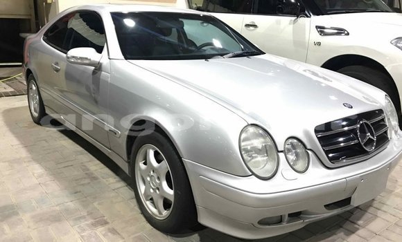 Comprar Importar Mercedes-Benz 190 (W201) Outro Carro em Import - Dubai em Bengo Province Comprar Importar Mercedes-Benz 190 (W201) Outro Carro em Import - Dubai em Bengo Province