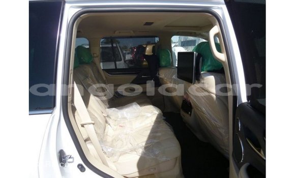 Comprar Importar Lexus LX Branco Carro em Import - Dubai em Bengo Province Comprar Importar Lexus LX Branco Carro em Import - Dubai em Bengo Province