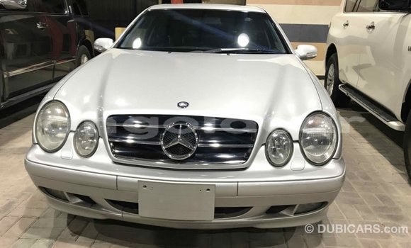 Comprar Importar Mercedes-Benz 190 (W201) Outro Carro em Import - Dubai em Bengo Province Comprar Importar Mercedes-Benz 190 (W201) Outro Carro em Import - Dubai em Bengo Province