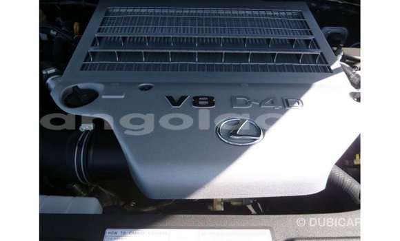 Comprar Importar Lexus LX Branco Carro em Import - Dubai em Bengo Province Comprar Importar Lexus LX Branco Carro em Import - Dubai em Bengo Province