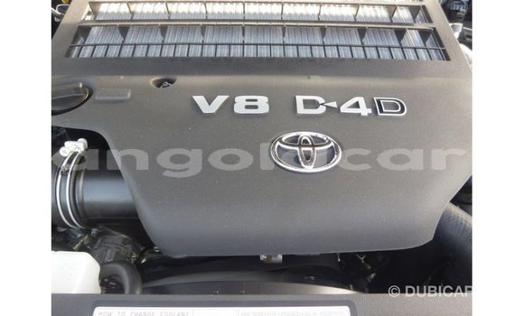 Comprar Importar Toyota Land Cruiser Outro Carro em Import - Dubai em Bengo Province Comprar Importar Toyota Land Cruiser Outro Carro em Import - Dubai em Bengo Province