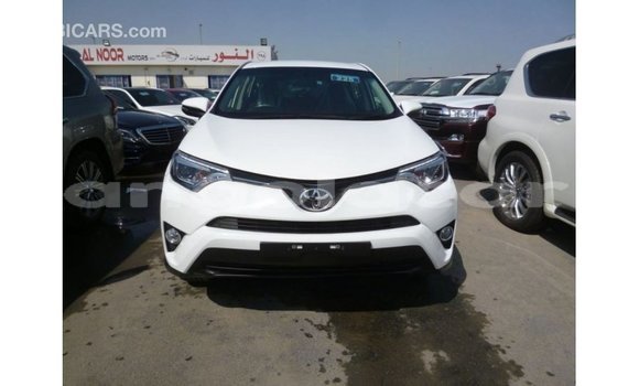 Comprar Importar Toyota 4Runner Branco Carro em Import - Dubai em Bengo Province Comprar Importar Toyota 4Runner Branco Carro em Import - Dubai em Bengo Province