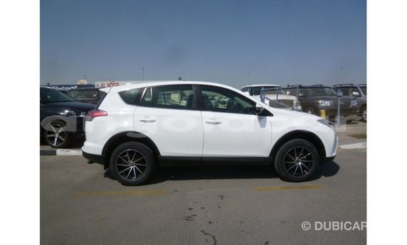 Comprar Importar Toyota 4Runner Branco Carro em Import - Dubai em Bengo Province Comprar Importar Toyota 4Runner Branco Carro em Import - Dubai em Bengo Province