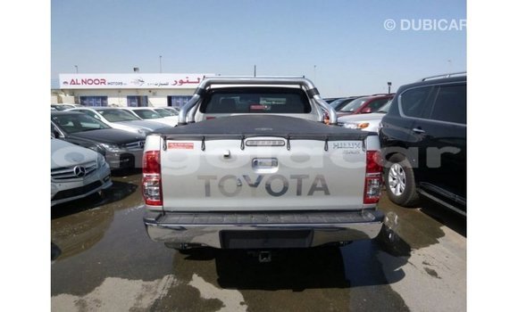 Comprar Importar Toyota Hilux Outro Carro em Import - Dubai em Bengo Province Comprar Importar Toyota Hilux Outro Carro em Import - Dubai em Bengo Province