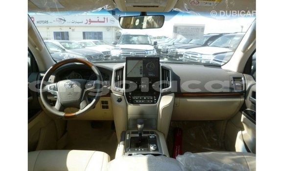 Comprar Importar Toyota Land Cruiser Outro Carro em Import - Dubai em Bengo Province Comprar Importar Toyota Land Cruiser Outro Carro em Import - Dubai em Bengo Province