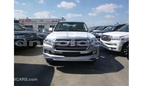 Comprar Importar Toyota Land Cruiser Outro Carro em Import - Dubai em Bengo Province Comprar Importar Toyota Land Cruiser Outro Carro em Import - Dubai em Bengo Province