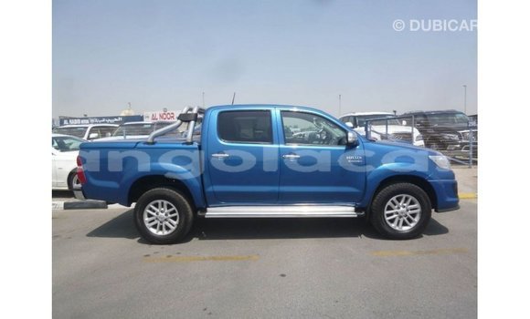 Comprar Importar Toyota Hilux Azul Carro em Import - Dubai em Bengo Province Comprar Importar Toyota Hilux Azul Carro em Import - Dubai em Bengo Province