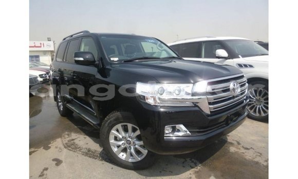 Acheter Import Voiture Toyota Land Cruiser Noir à Import - Dubai, Province de Bengo Acheter Import Voiture Toyota Land Cruiser Noir à Import - Dubai, Province de Bengo