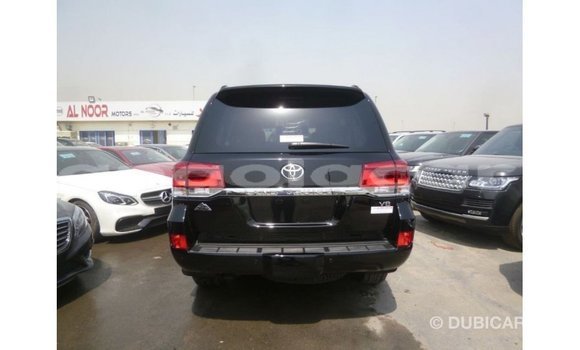 Acheter Import Voiture Toyota Land Cruiser Noir à Import - Dubai, Province de Bengo Acheter Import Voiture Toyota Land Cruiser Noir à Import - Dubai, Province de Bengo