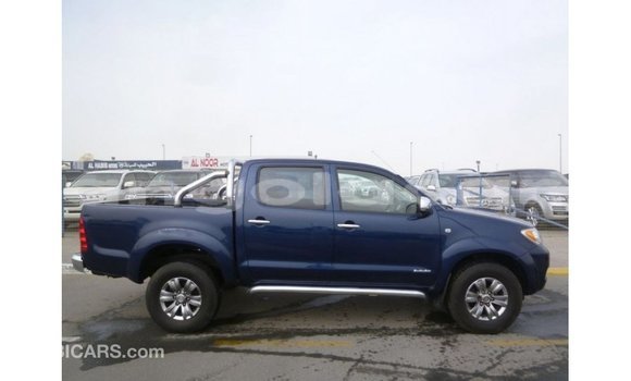 Comprar Importar Toyota Hilux Azul Carro em Import - Dubai em Bengo Province Comprar Importar Toyota Hilux Azul Carro em Import - Dubai em Bengo Province