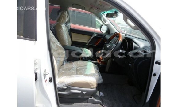 Comprar Importar Toyota Prado Branco Carro em Import - Dubai em Bengo Province Comprar Importar Toyota Prado Branco Carro em Import - Dubai em Bengo Province