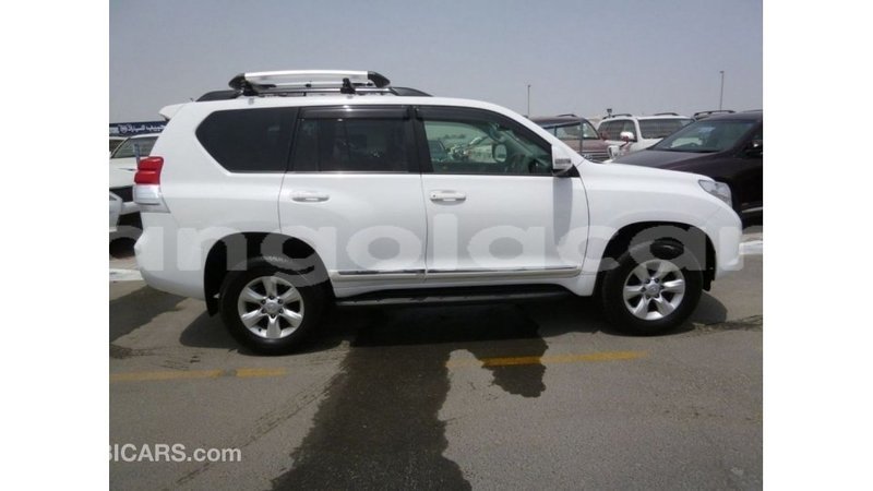 Big with watermark toyota prado bengo province import dubai 7081