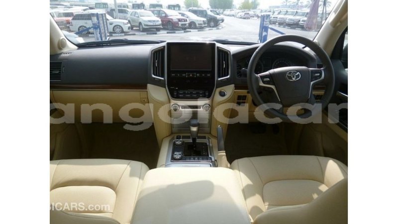 Big with watermark toyota land cruiser bengo province import dubai 7082