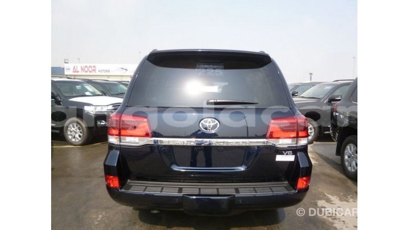 Big with watermark toyota land cruiser bengo province import dubai 7082