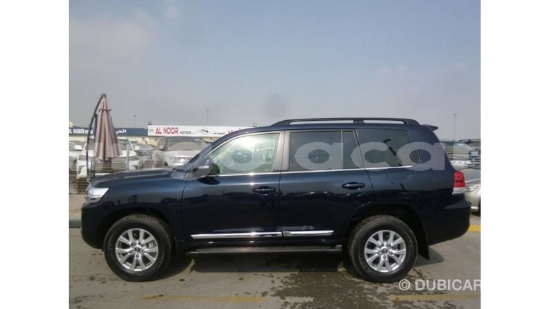 Big with watermark toyota land cruiser bengo province import dubai 7082