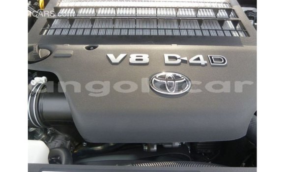 Comprar Importar Toyota Land Cruiser Azul Carro em Import - Dubai em Bengo Province Comprar Importar Toyota Land Cruiser Azul Carro em Import - Dubai em Bengo Province