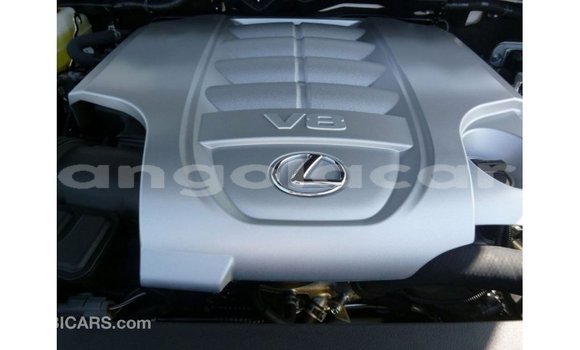 Comprar Importar Lexus LX Branco Carro em Import - Dubai em Bengo Province Comprar Importar Lexus LX Branco Carro em Import - Dubai em Bengo Province