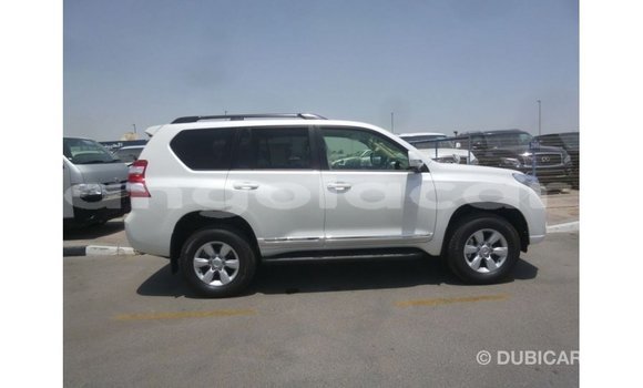 Comprar Importar Toyota Prado Branco Carro em Import - Dubai em Bengo Province Comprar Importar Toyota Prado Branco Carro em Import - Dubai em Bengo Province