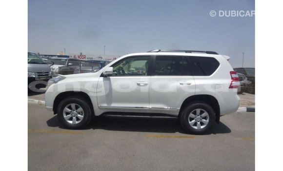 Comprar Importar Toyota Prado Branco Carro em Import - Dubai em Bengo Province Comprar Importar Toyota Prado Branco Carro em Import - Dubai em Bengo Province