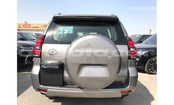 Comprar Importar Toyota Prado Marrom Carro em Import - Dubai em Bengo Province Comprar Importar Toyota Prado Marrom Carro em Import - Dubai em Bengo Province