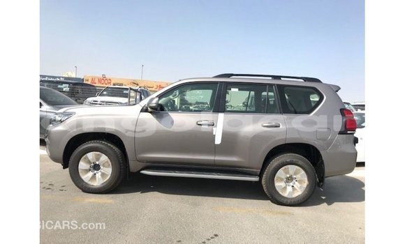 Comprar Importar Toyota Prado Marrom Carro em Import - Dubai em Bengo Province Comprar Importar Toyota Prado Marrom Carro em Import - Dubai em Bengo Province